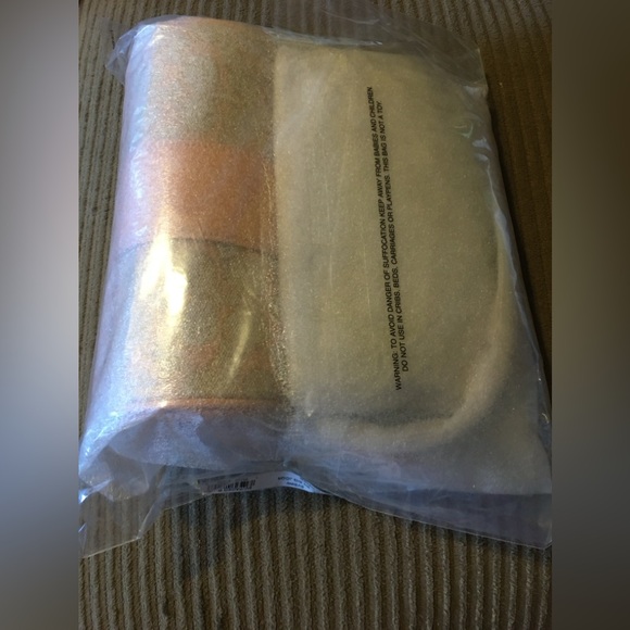 Coach Nolita Barrel Bag In Signature Jacquard nwt in packaging - Picture 4 of 5